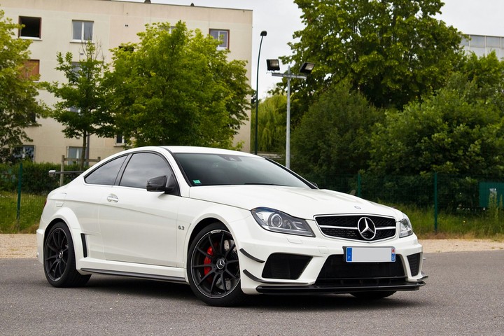 Benz Sedan