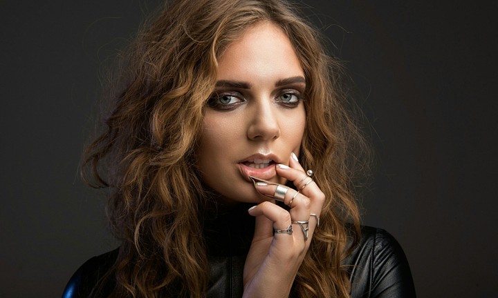 Tove Lo Wallpaper