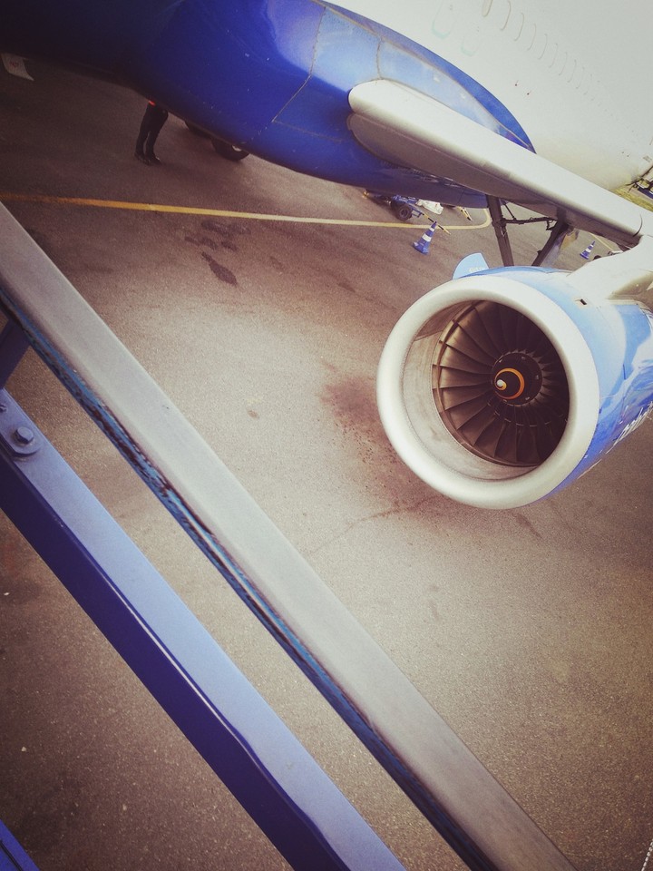 plane click