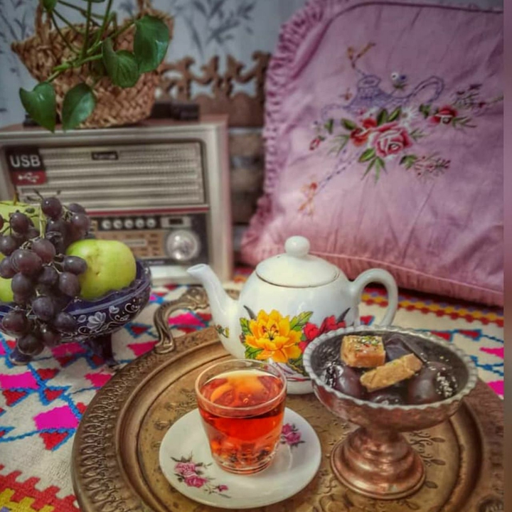Grandma....! where're you..? winter is knocking