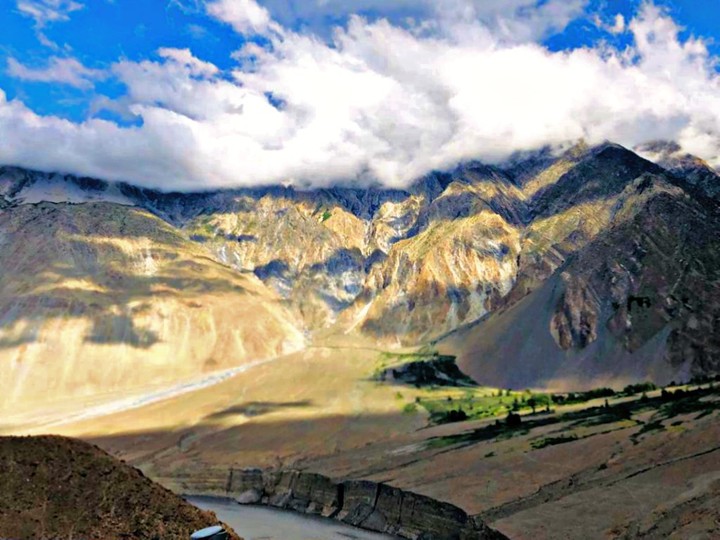 Passu Cones