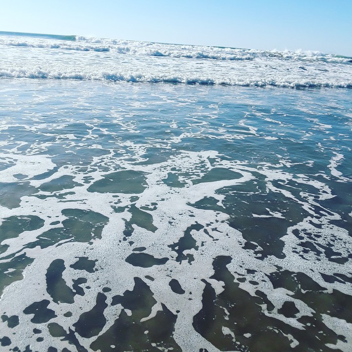 Seaside waves