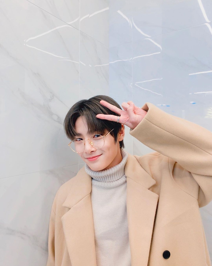 Stray Kids