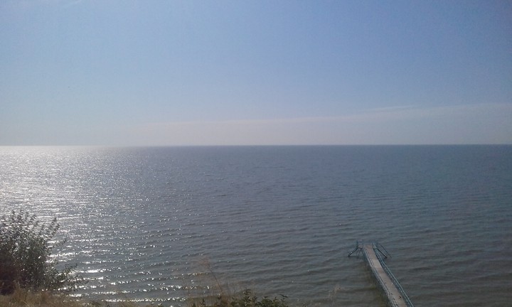 море