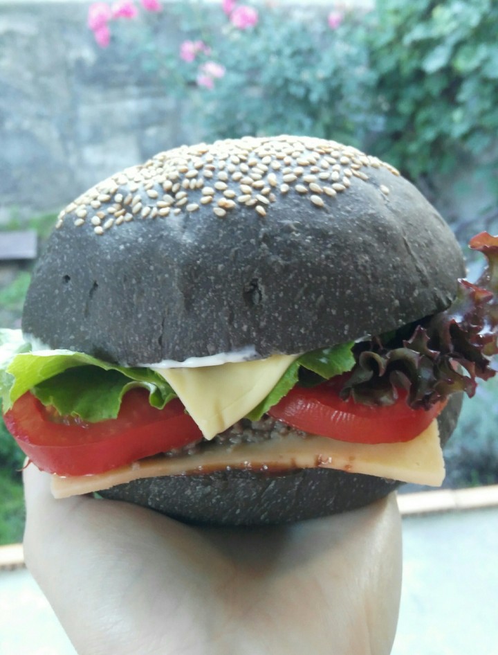 black burger