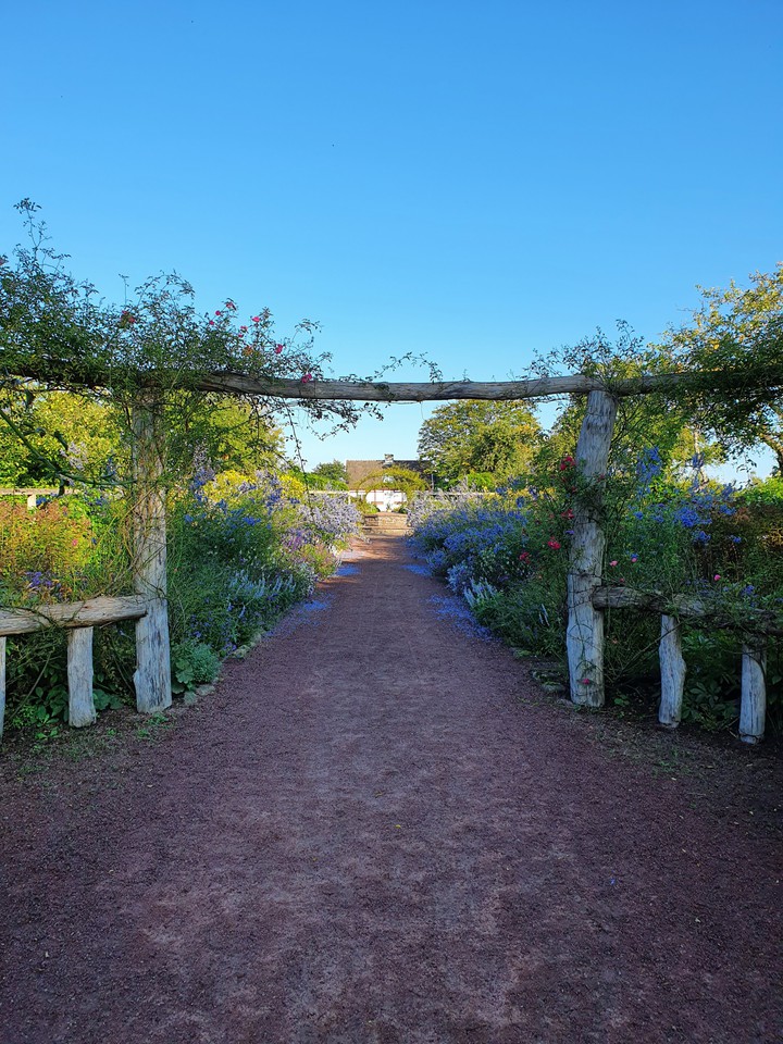 gardeners house