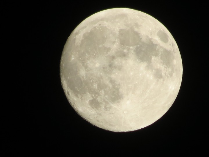 the moon2
