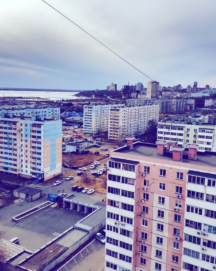 Высотка, город