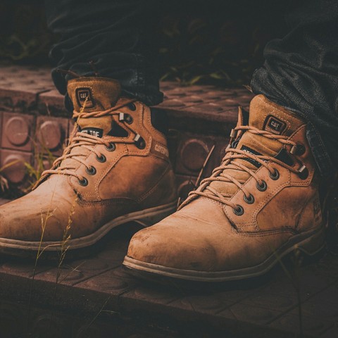 ταπετσαρίες brown, footwear