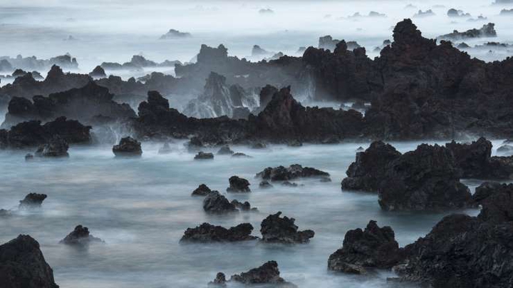 Sea & Rocks