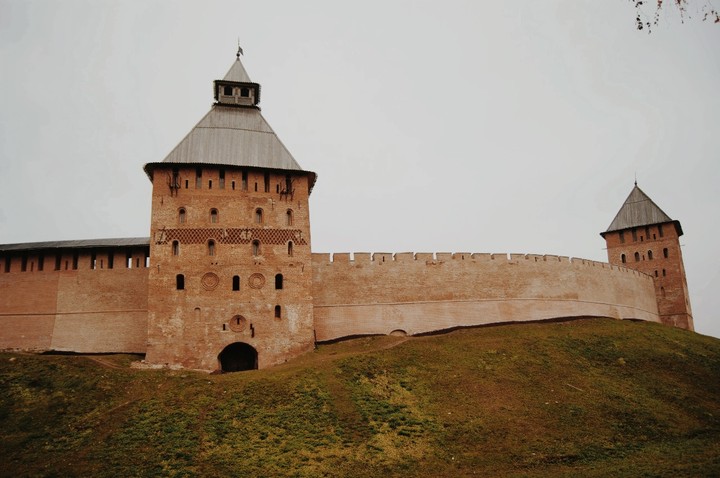 Новгород