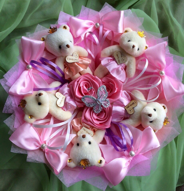 Bouquet of toys
