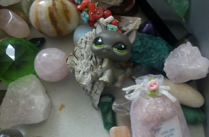 lps