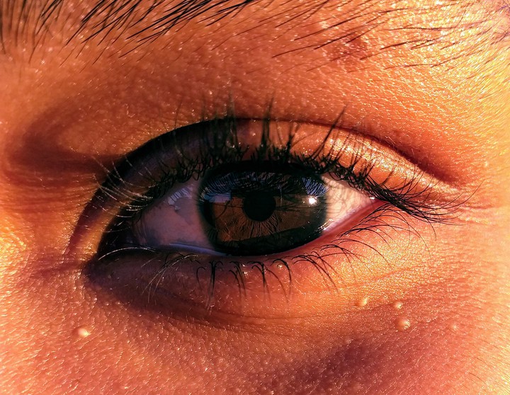 Meus olhos sempre vão te olhar do mesmo jeito.