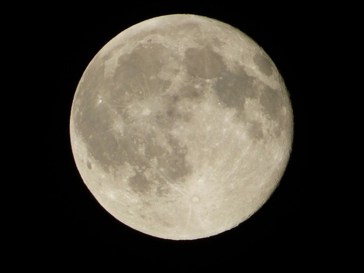 FULL MOON 