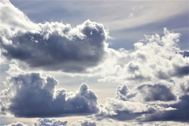 A cloudy Mara sky