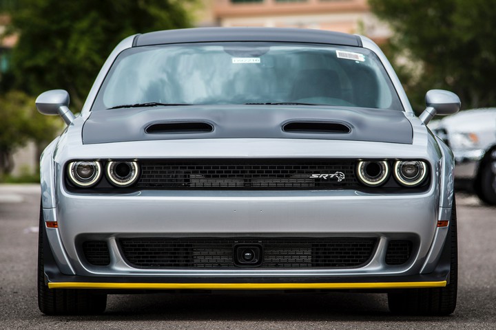 Challenger SRT hellcat