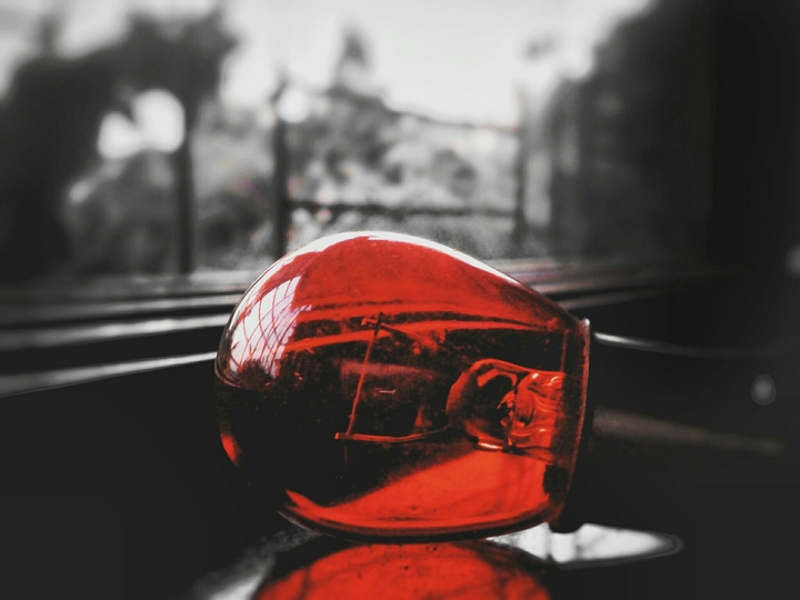 red bulb
