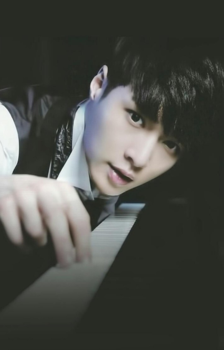 Lay♡♡♡♡EXO