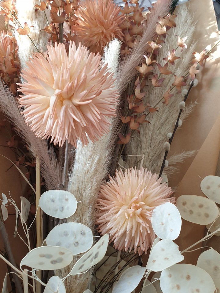 Dry flowers