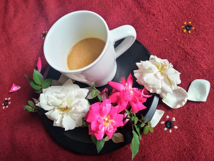 rose tea