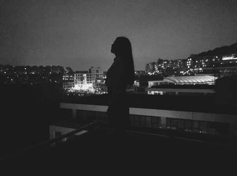 stay alone