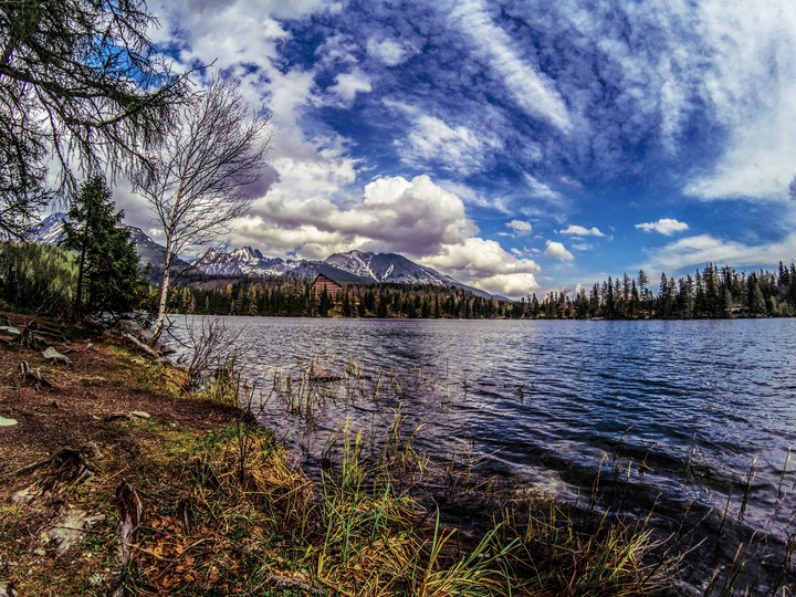 Slovak lake in the Tatras ⛰