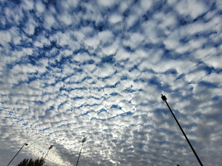 waves at the sky