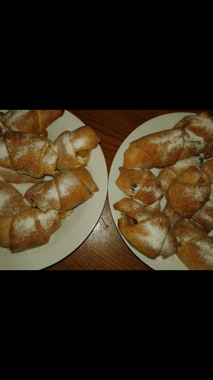 Рогалики творожные с яблоками