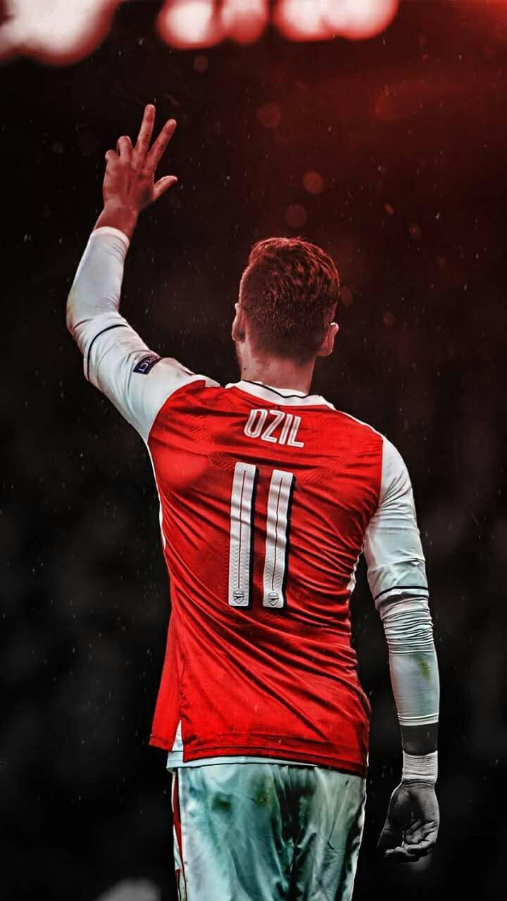 mesut özil