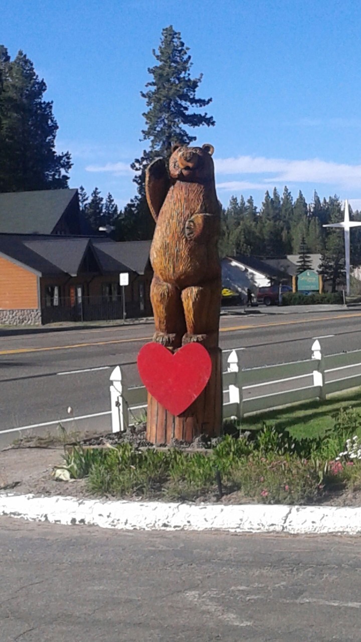 Sculpture of Love Bear