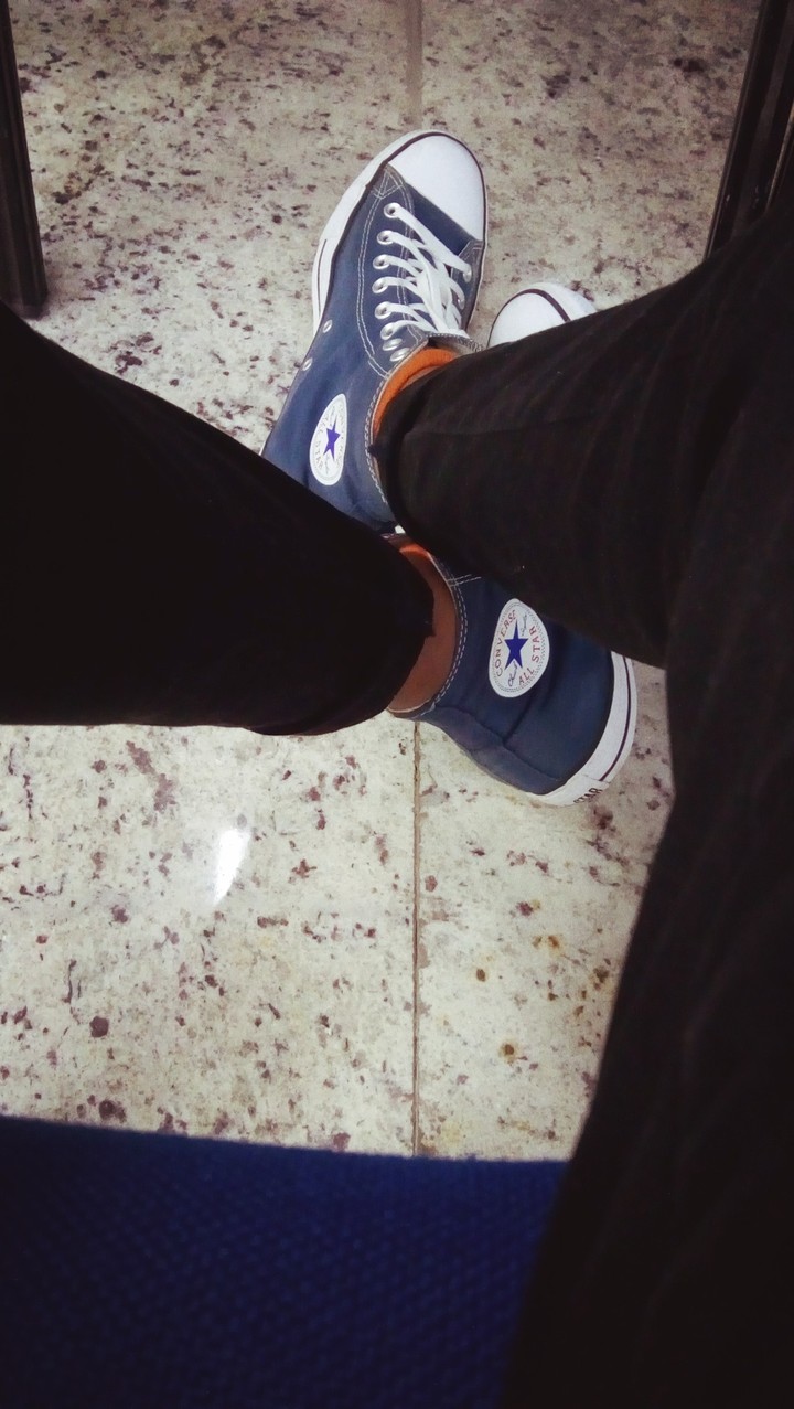 CHUCK TAYLOR ALL STAR