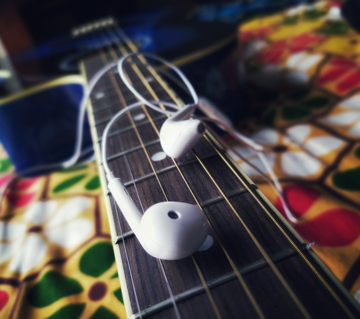 Guitar strings