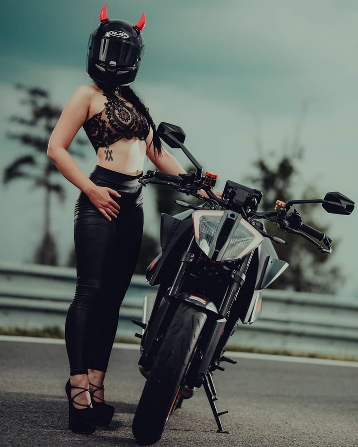 Ktm Girl