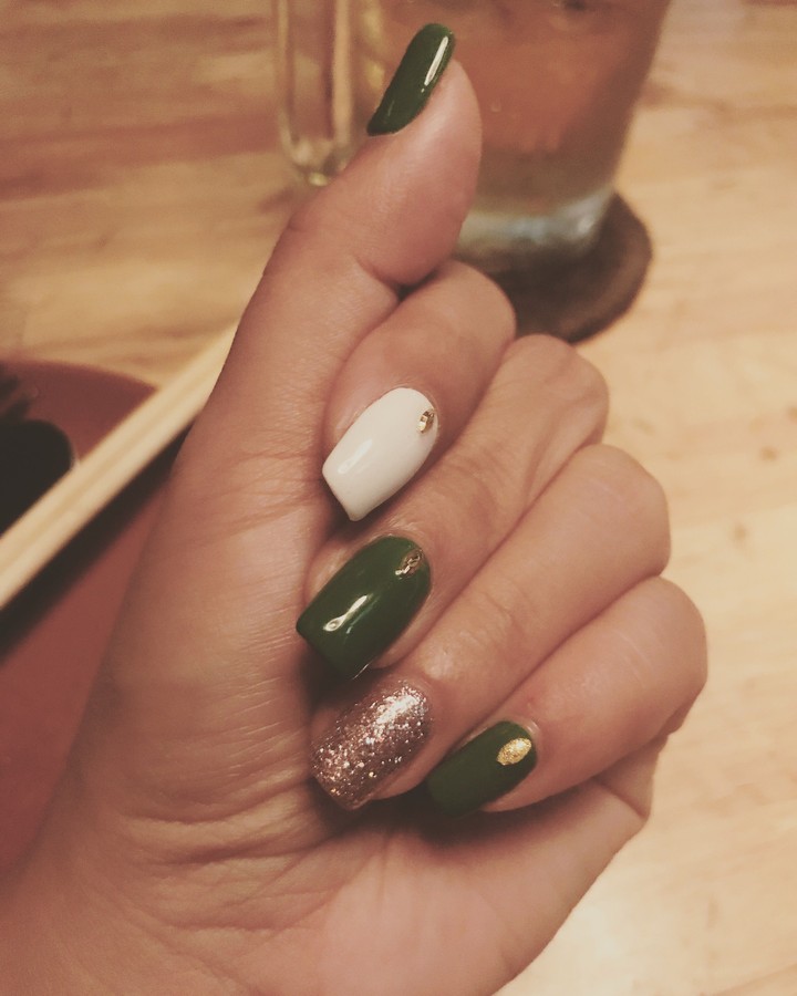 nails