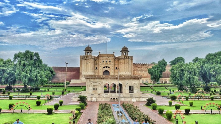 Lahore Shahi Qila (Lahore Fort)