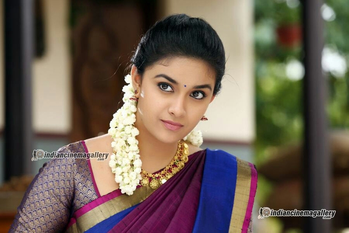 Keerthi Suresh stylish look