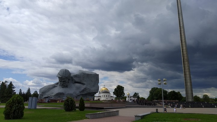 Памятник неизвестному солдату