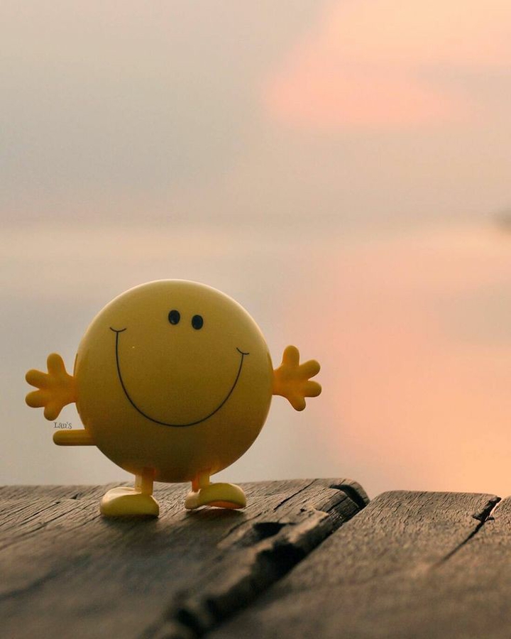 Smiley huge