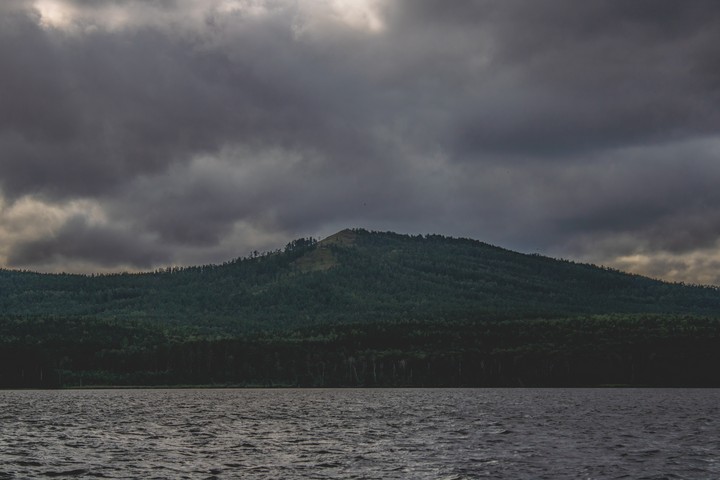 гора