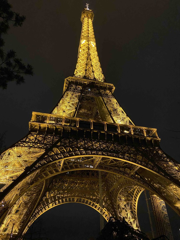 Эйфелева башня