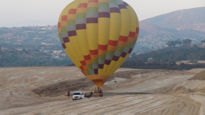 Balloons Landing