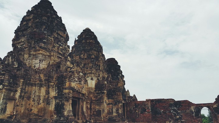 Phra prang sam yod
