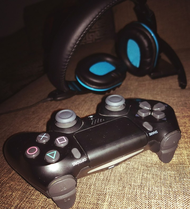 PS4