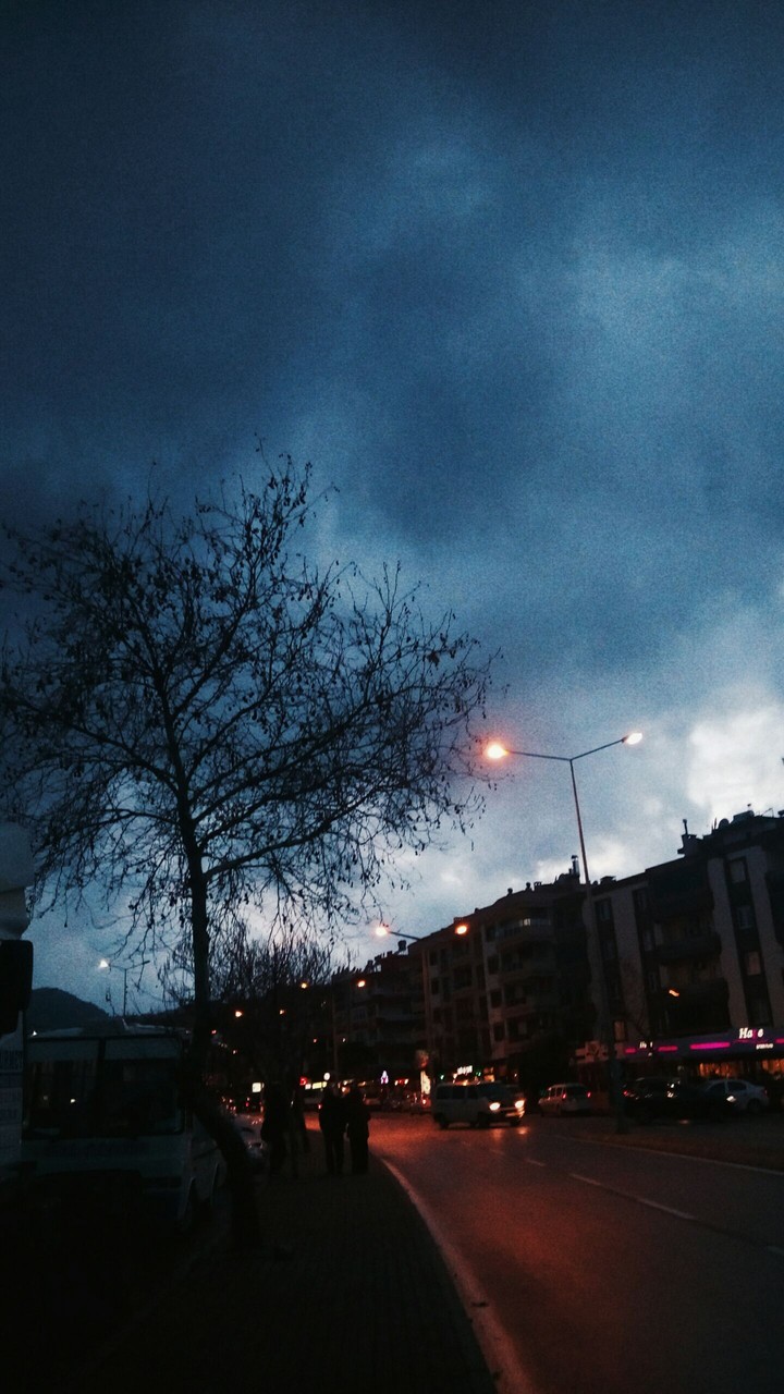 night in street