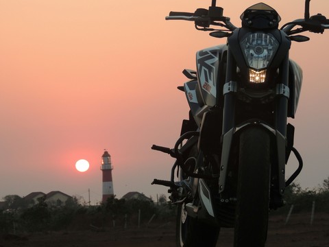 KTM DUKE 200