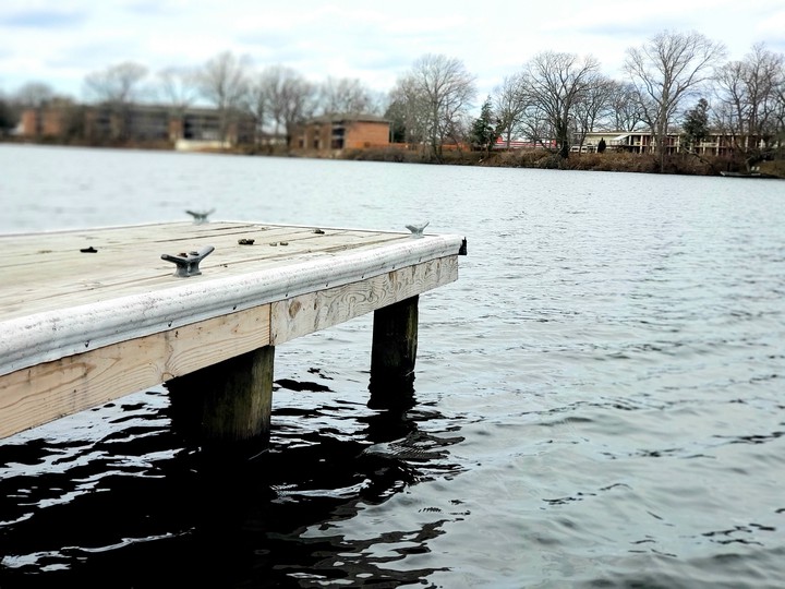 water winter pier