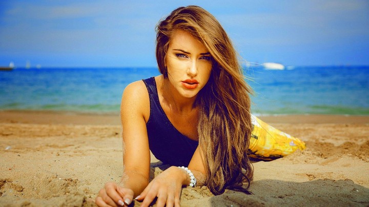 Woman Wallpaper