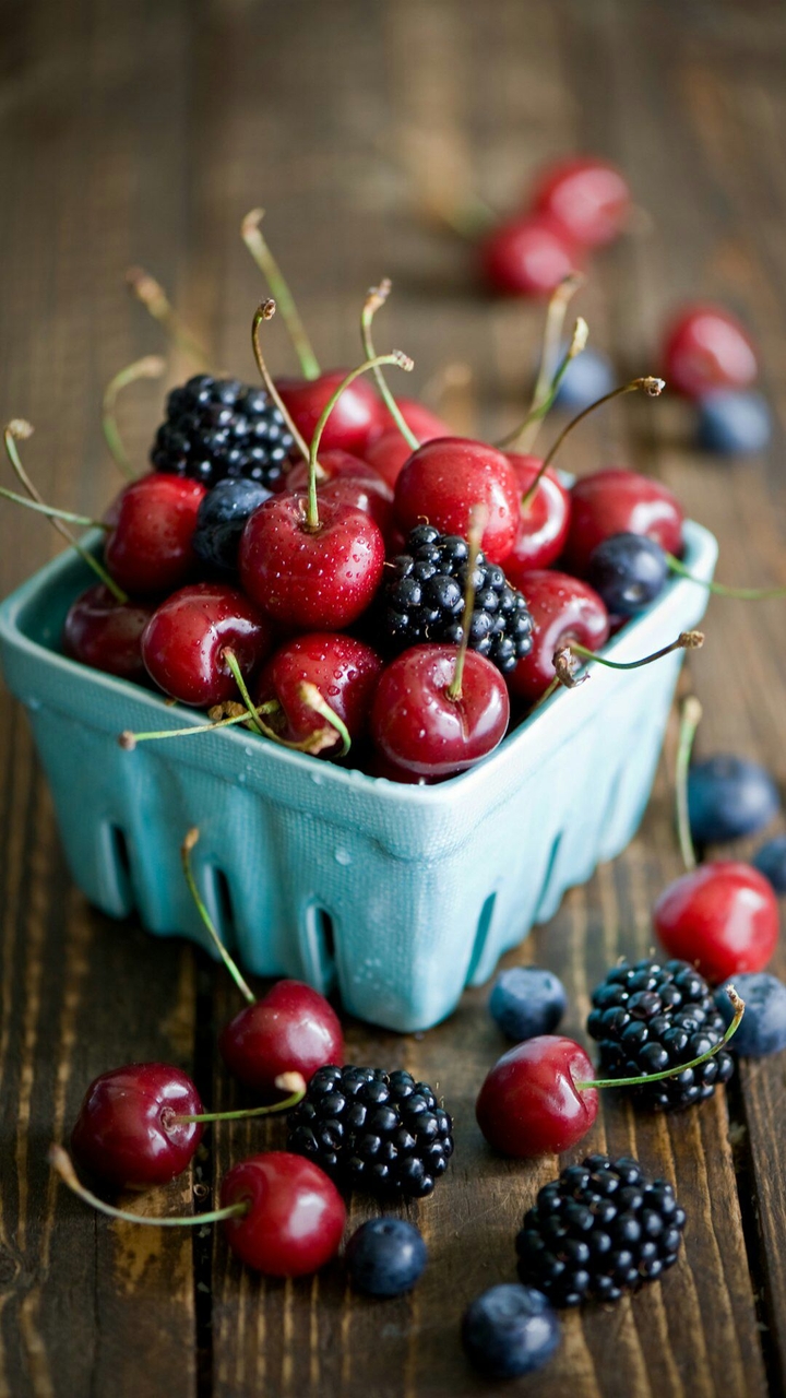 Little basket of berry