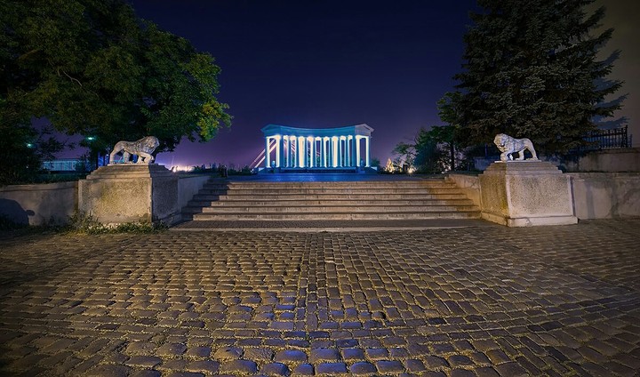 Moya Odessa